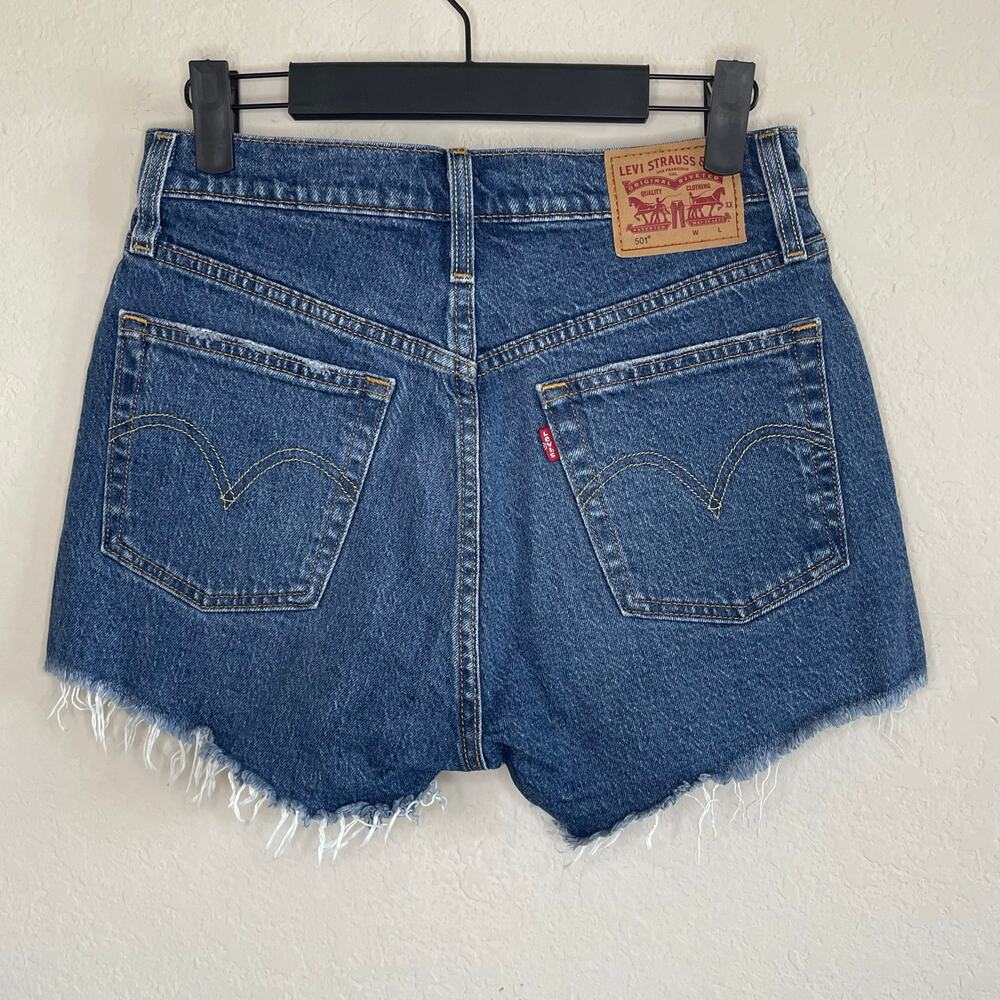 Levi’s 501 High Rise Denim Cut-off Button Fly Shorts Womens - Size W26 - Picture 3 of 5